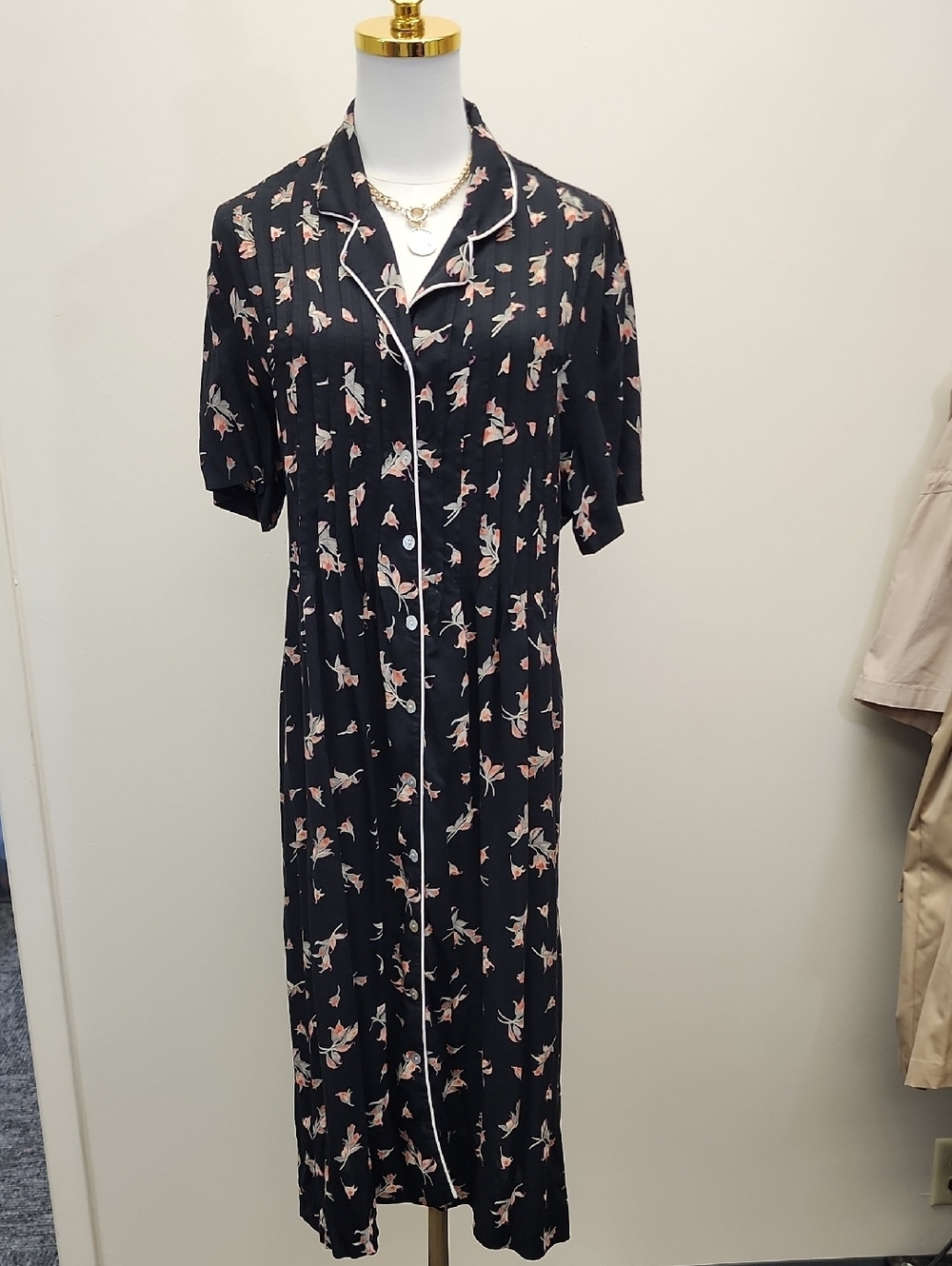 Positive Attitude Black Floral Nightgown Button Front Sleep Dress Size 16